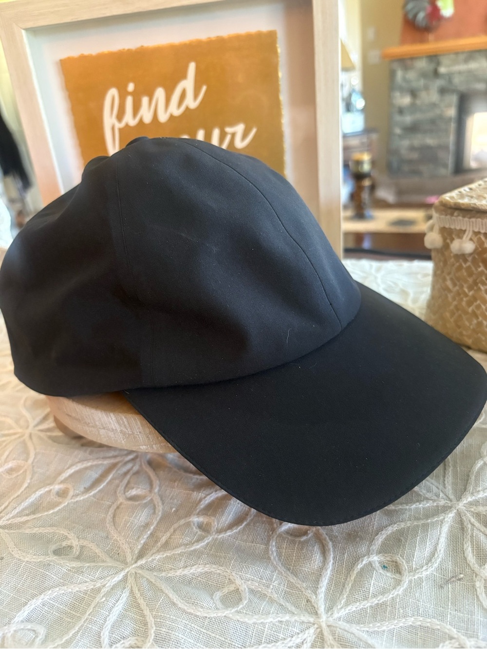 Lululemon Fast and Free Women’s Run Hat | Black Adjustable Cap